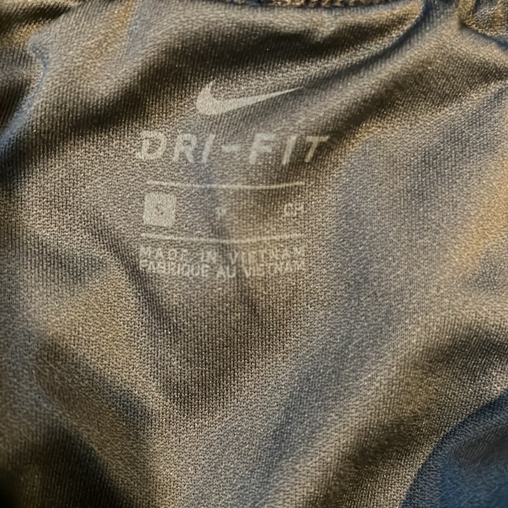 Women’s Nike Dri-Fit Shorts - Picture 3 of 3